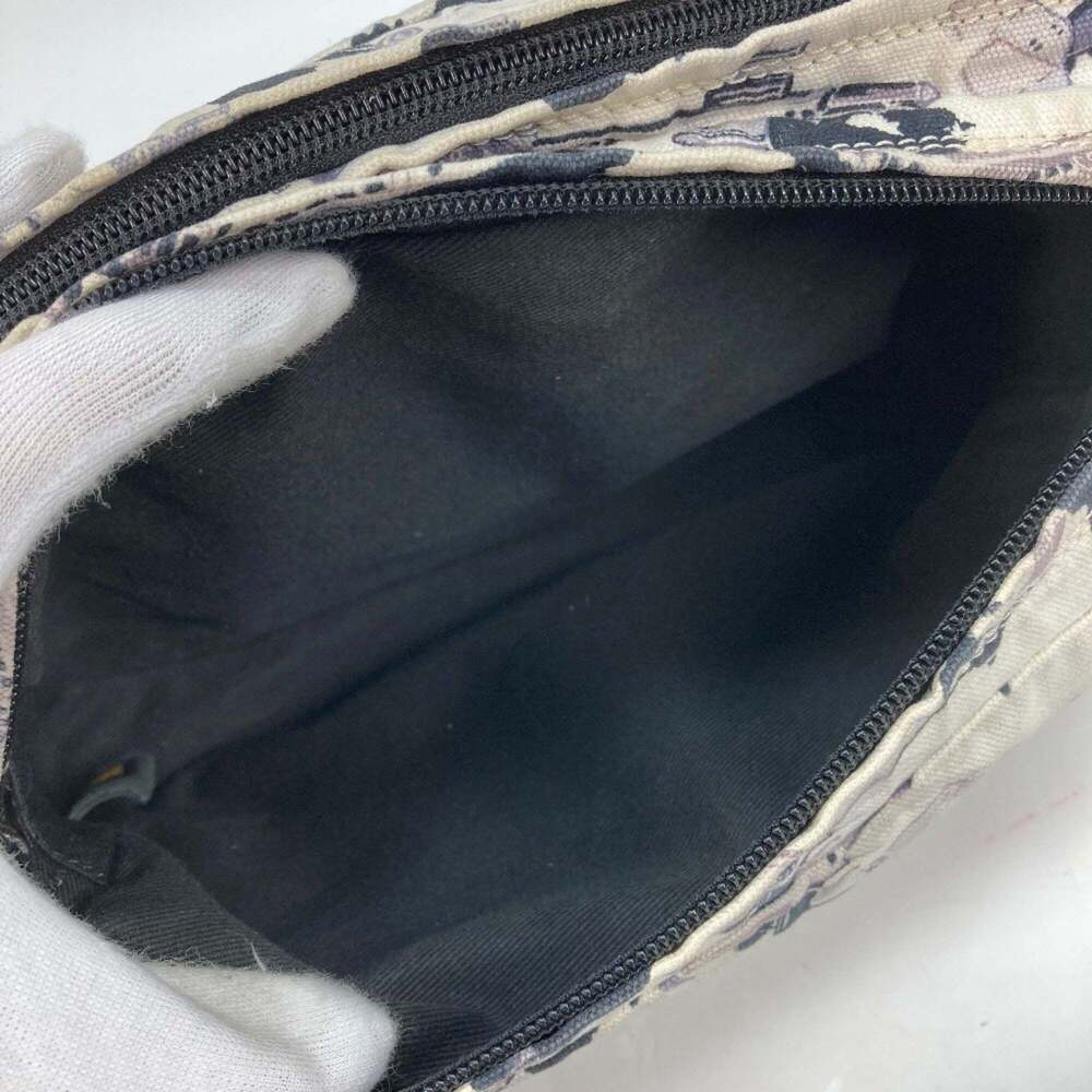 CHANEL Black Canvas Pochette Shoulder Bag - Picture 12 of 16